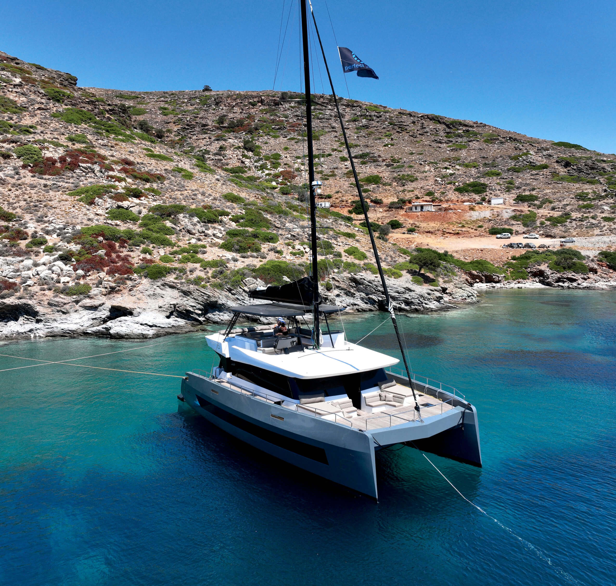 Saideira Moon 60 Exterior 001